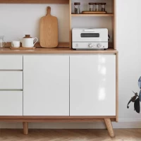 Tủ Bếp Tiện Ích Được Kết Hợp Từ Phong Cách Tối Giản Của Ngăn Tủ Và Cửa Kính