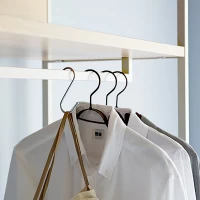 Tủ Quần Áo Có Kệ Treo Và Ngăn Tầng Thêm Tiện Ích